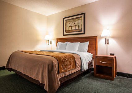 Comfort Near I-255 Gasthof 3*