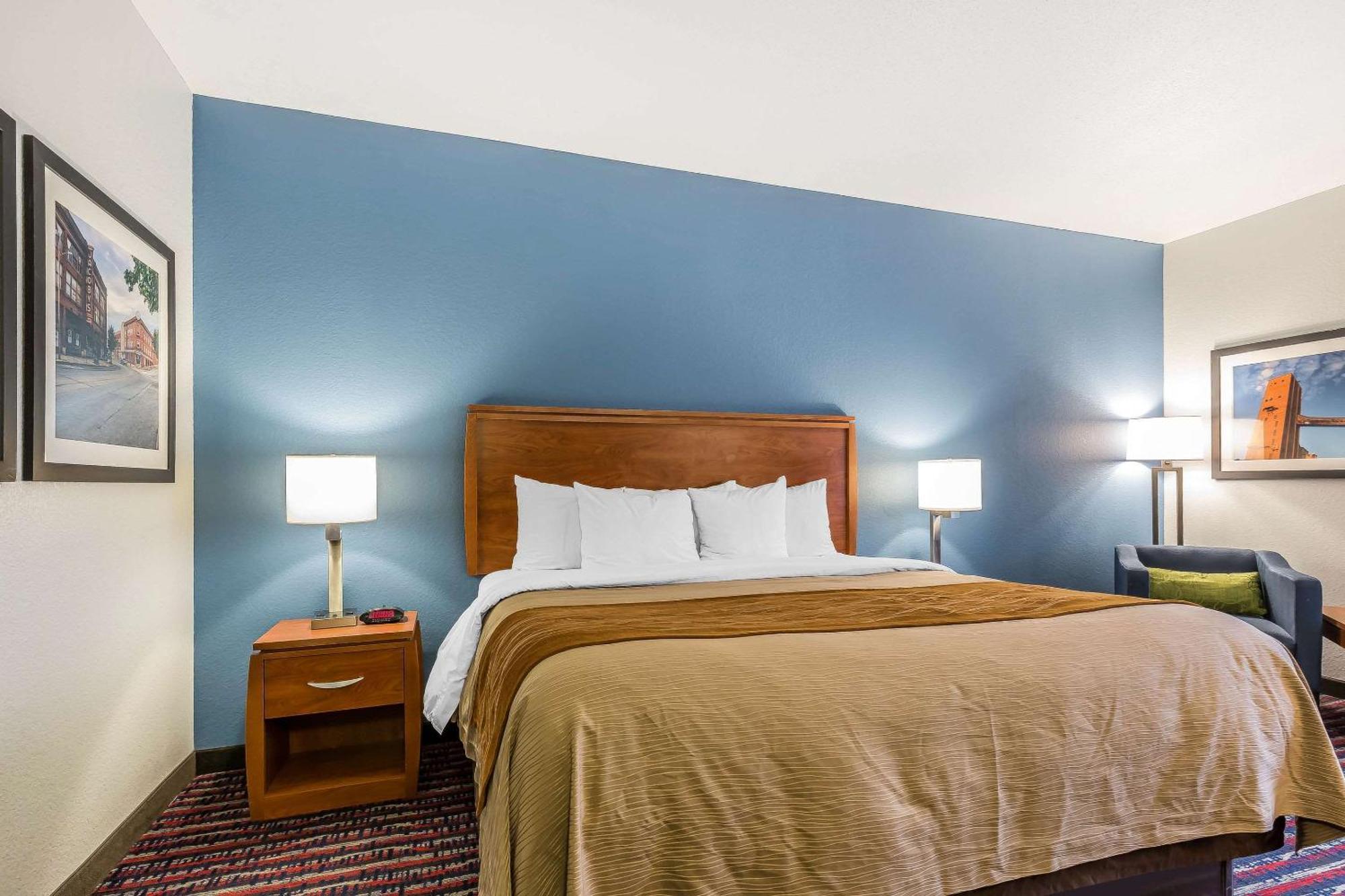 Comfort Near I-255 Gasthof